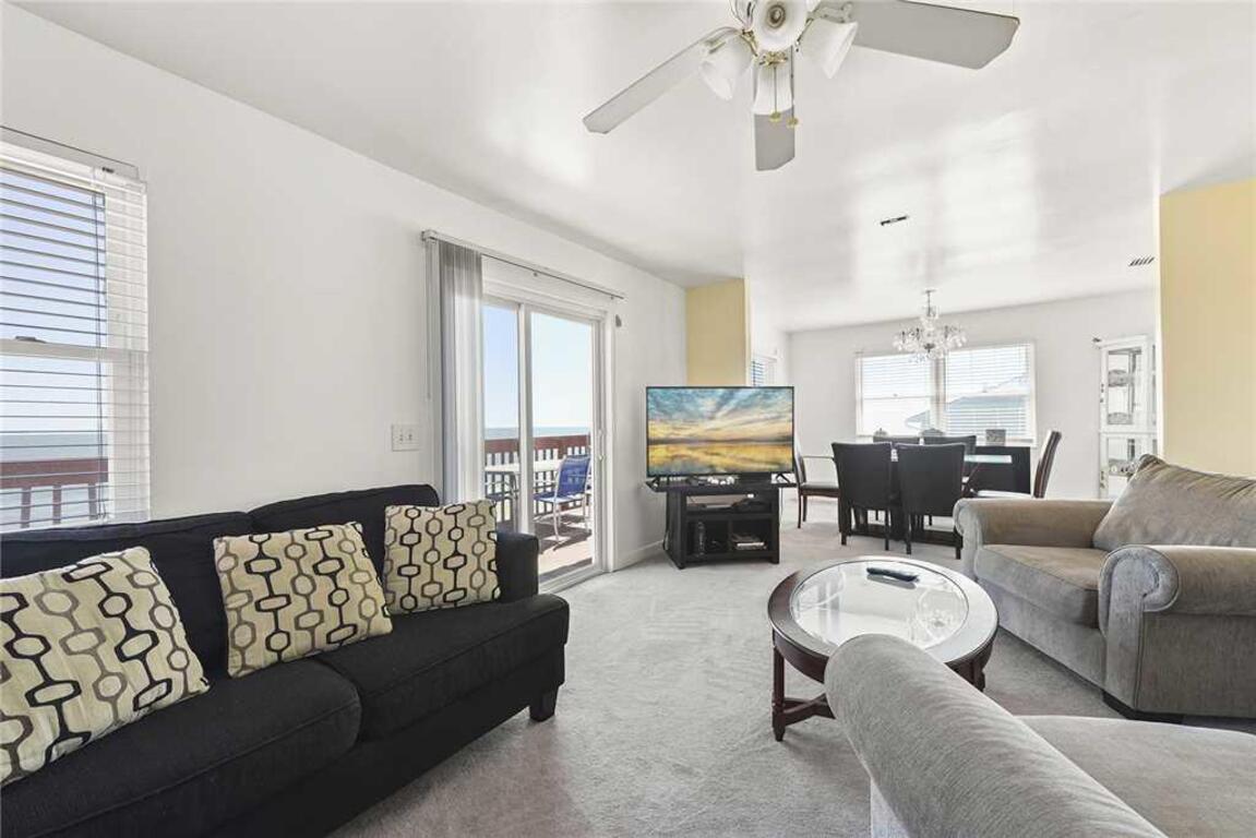 Morning Star, 4 Bedrooms, Sleeps 10, Pet Friendly, Ocean Front photo