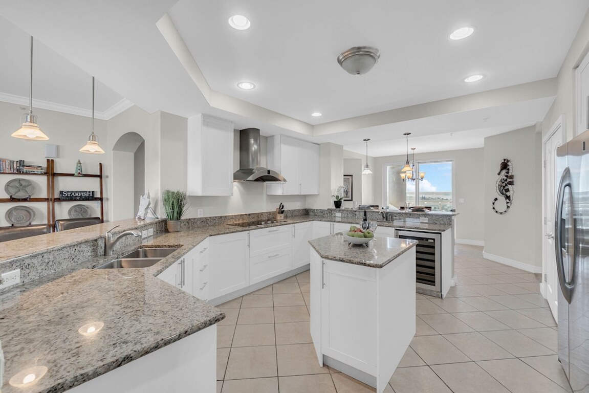 Ultimate Luxury Ocean Vistas-The largest condo in the best building on the beach photo