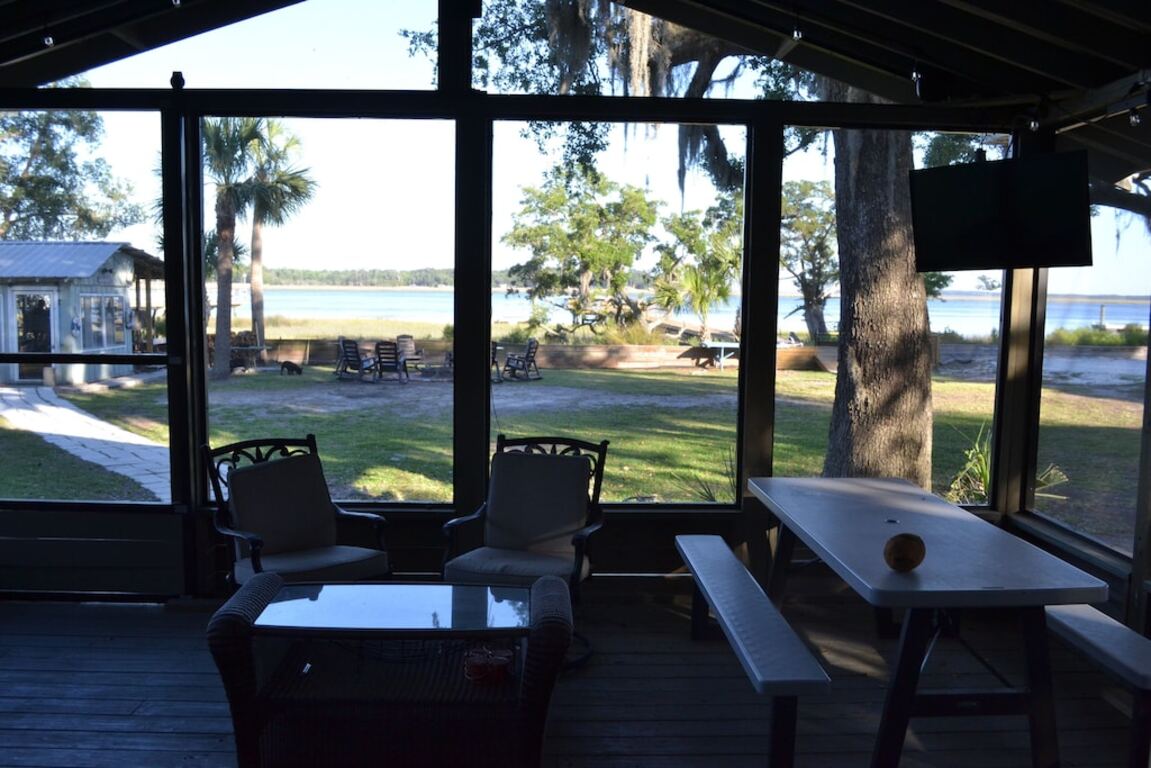 Cool Decor @$210/nt! Oyster House Waterfront with Dock Near Savannah- Sleeps 8 photo