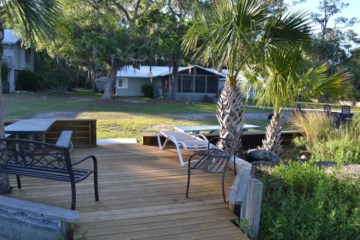 Cool Decor @$210/nt! Oyster House Waterfront with Dock Near Savannah- Sleeps 8 photo