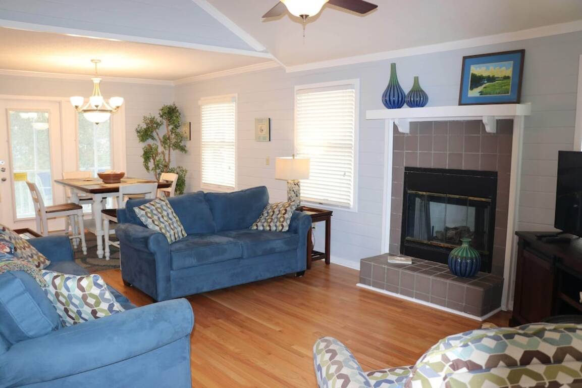 Awesome Wild Dunes Home -Just Steps to the Beach - Free WiFi photo