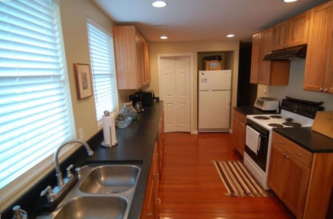 Folly's Best Kept Secret ~ 4 MINUTE WALK TO THE BEACH! ~ 2 bed / 2 bath photo