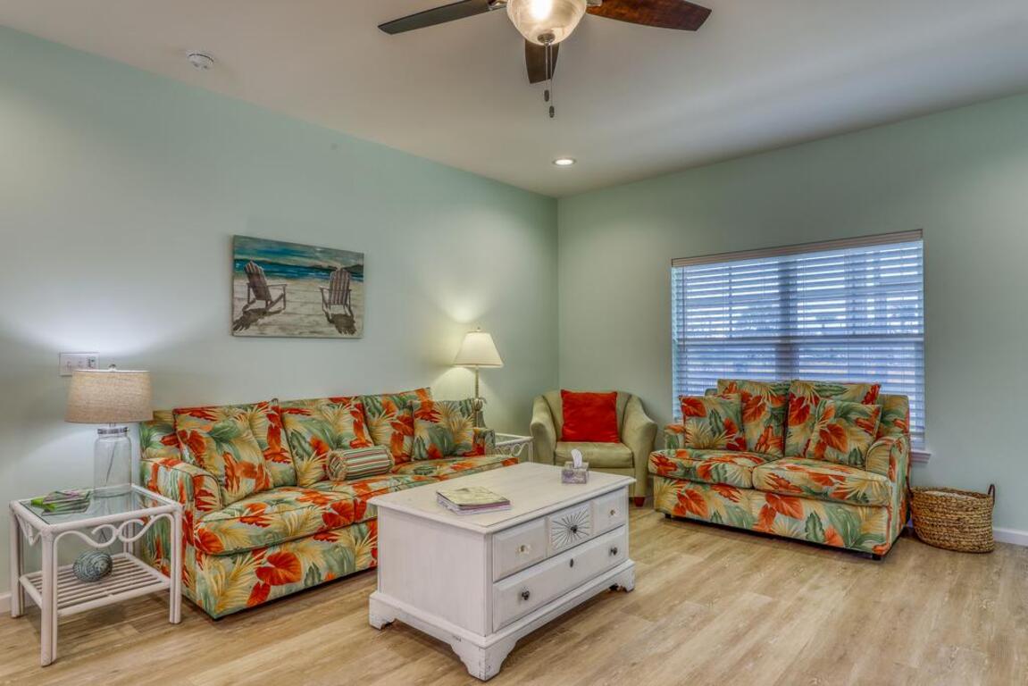 Mermaid Manor photo