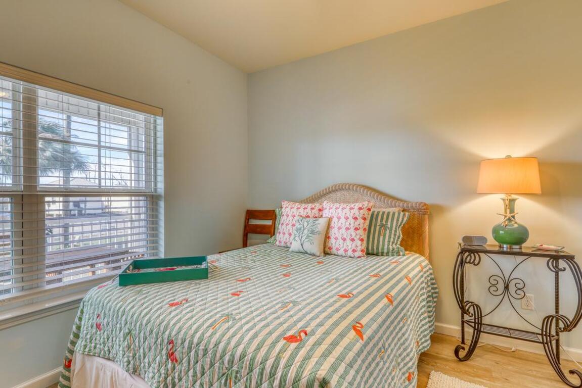 Mermaid Manor photo