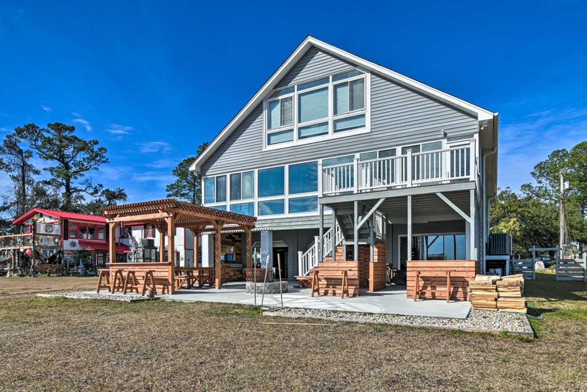 Luxurious Waterfront Retreat with Private Pier! photo