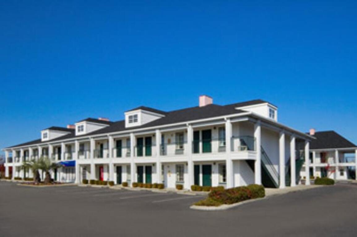 Baymont by Wyndham Georgetown/Near Georgetown Marina photo