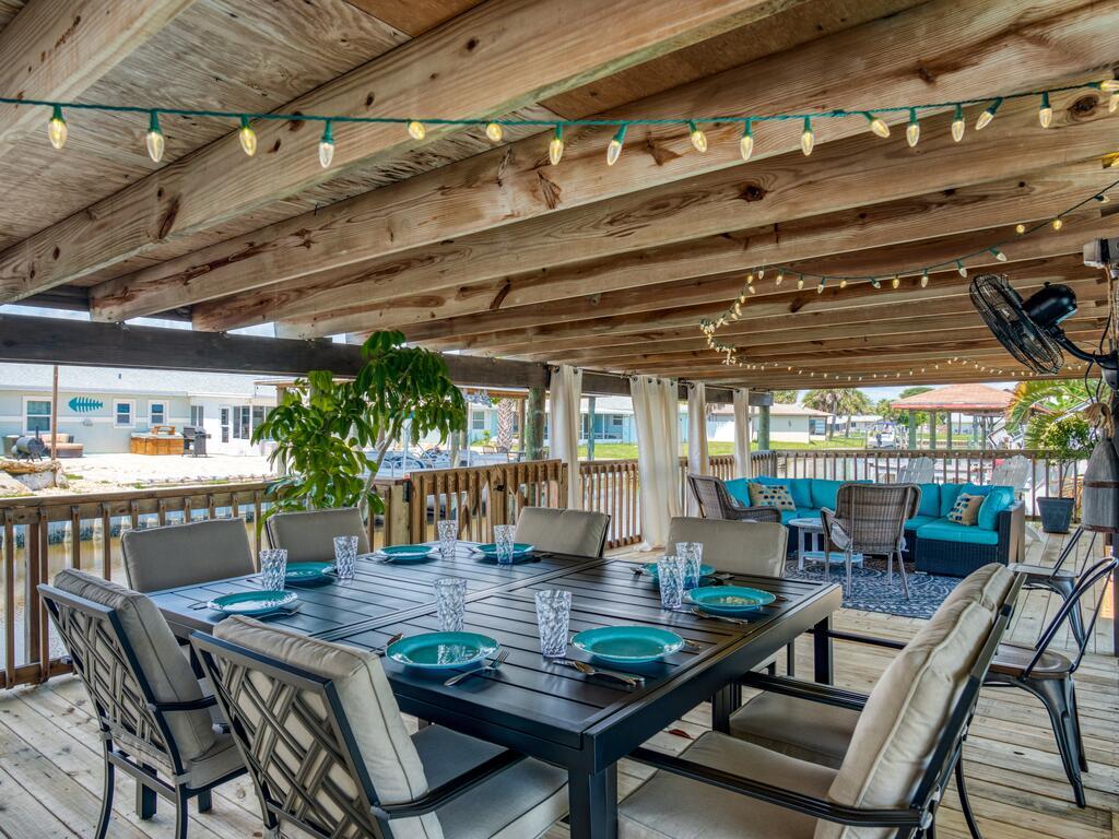 Canal-Front Dream - Pool & Dock, 3 Blocks to Beach home photo