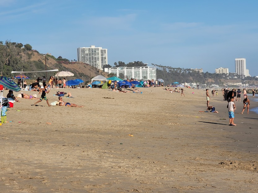 Houses on Will Rogers State Beach CA